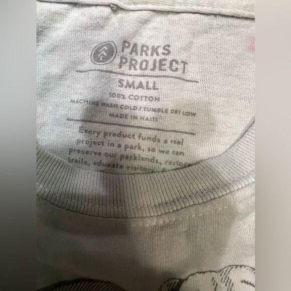 Parks Project
Girls Yellowstone Bear Party Ringer T-Shirt Sz S - Picture 7 of 7